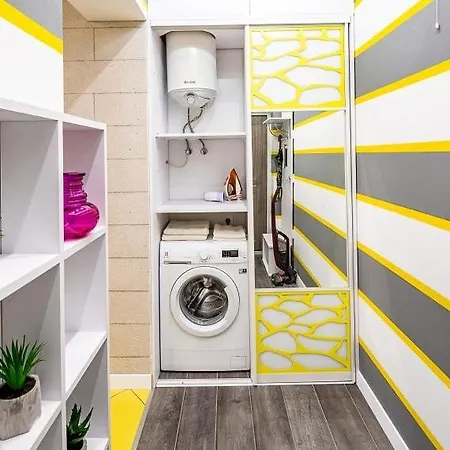 шпитальна 30 Apartment *